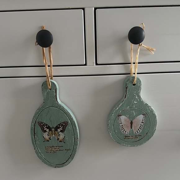 Chippy Upcycled Small Charcuterie Boards (2) - Picture 3 of 5